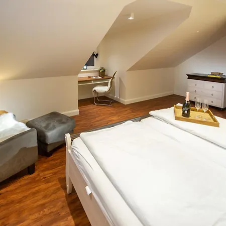 Dom wakacyjny Schwedenhus 2 Mit Sauna Fuer 12 Personen