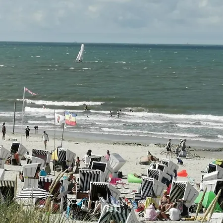 Schwedenhus 2 Mit Sauna Fuer 12 Personen Dom wakacyjny Wangerooge