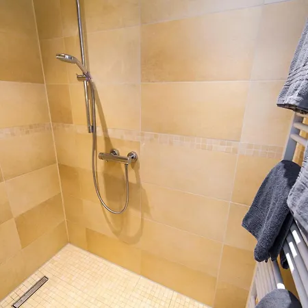 Schwedenhus 2 Mit Sauna Fuer 12 Personen